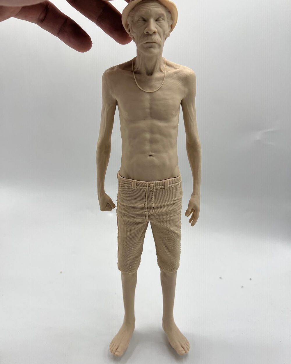 Figura de colección, en bruto